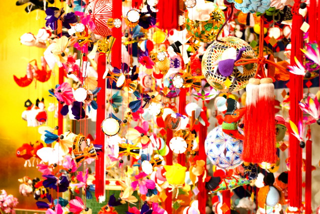 柳川さげもん 可愛いらしいつるし雛で祝う福岡県柳川市伝統のひな祭り